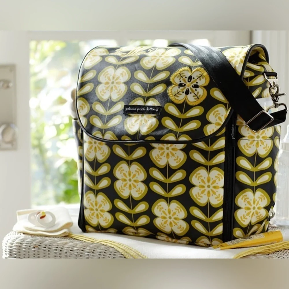 Petunia Pickle Bottom La Paz Boxy Diaper Bag Backpack - Picture 1 of 8